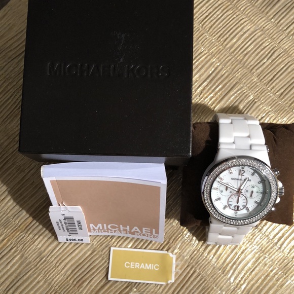 Michael Kors white ceramic watch like with silver tone & clear crystal detailing - Picture 3 of 8